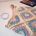 Kit Crochet Trousse Granny Bloom – Coffret Complet, Patron PDF